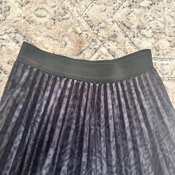 Lucy Paris leopard print ombré skirt ✨ - Picture 4 of 6